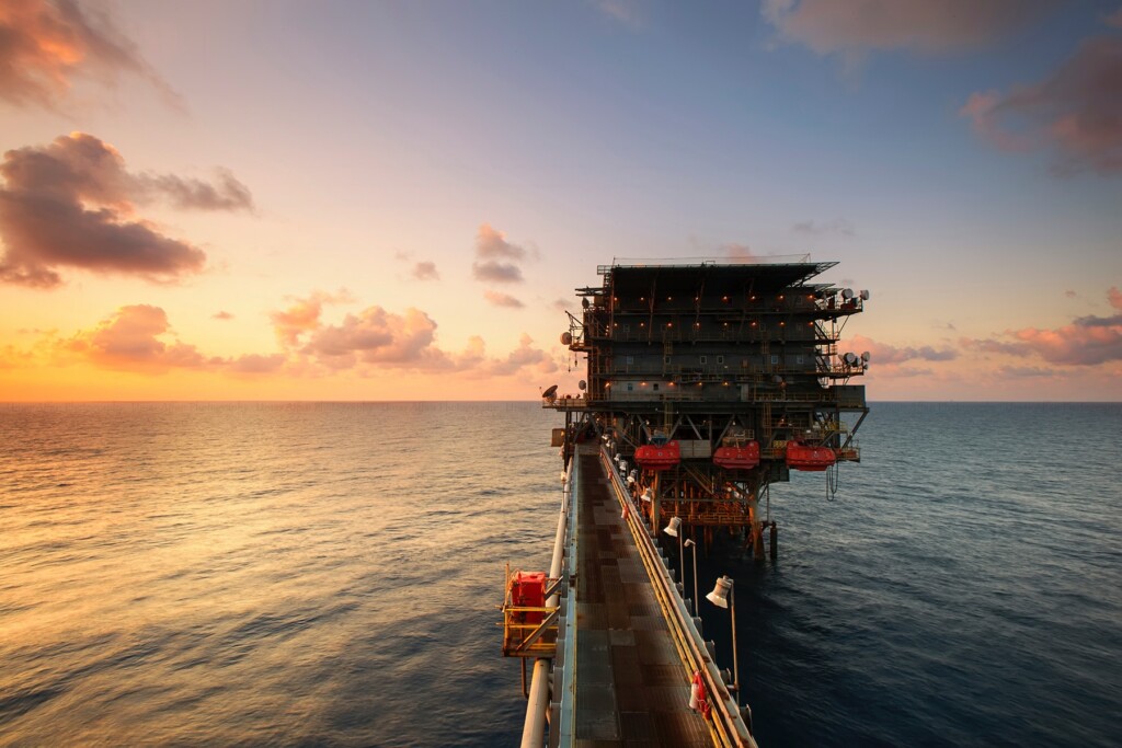 Oil Rig, Photo by Zukiman Mohamad