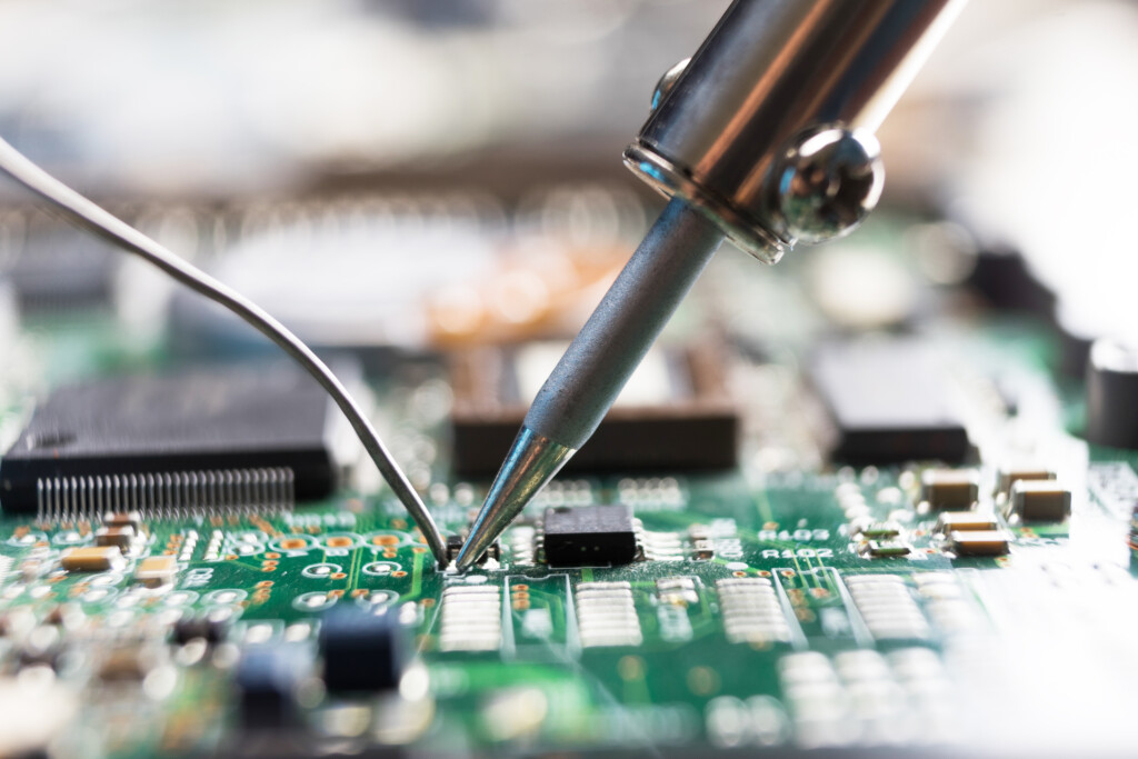 Soldering, Circuit board, Chips, image by Adobe Stock, iSIM