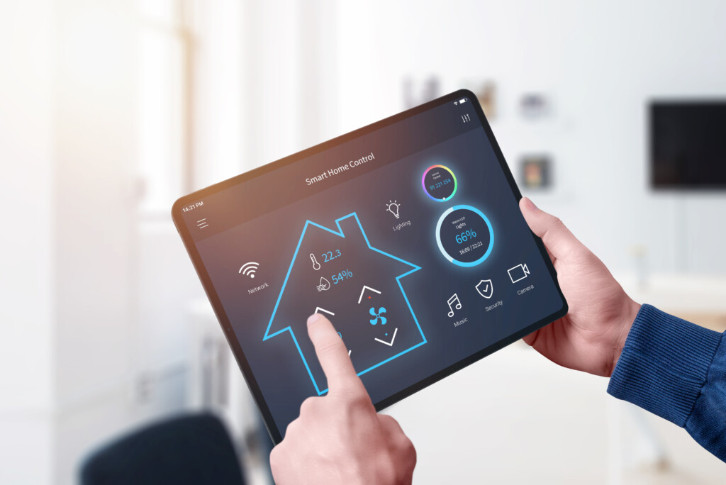 Smart Home, tablet, IoT device, Image by Adobe Stock
