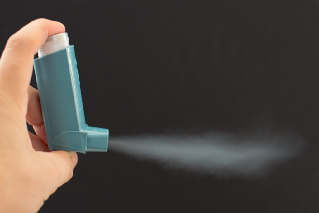 Asthma inhaler, smart inhalers, breathing, image by adobe stock