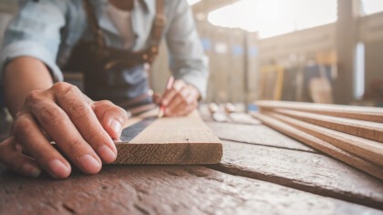 Woordworking, IoT in Woodshop, Photo by Adobe Stock